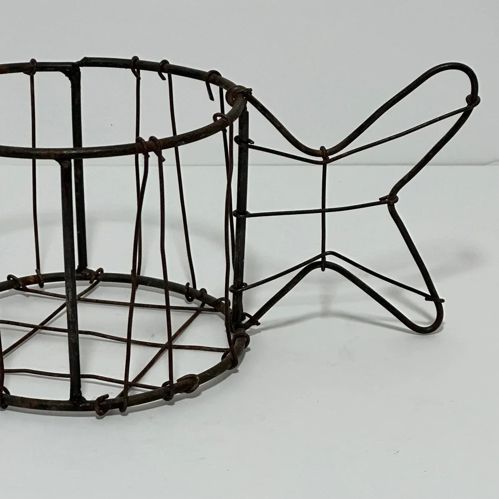 VTG Rustic Metal Wire Fish Planter Holder Garden Nautical Farmhouse Cottage